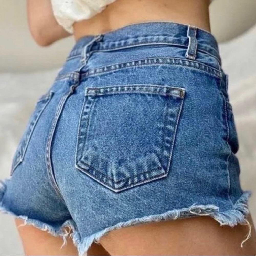 💙 Brandy Melville John Galt Jean Shorts Size Medium Juniors Light Wash Cutoffs